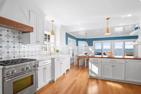Kitchen - 71 Sunset Ln, Barnstable, MA 02630 photo 3 of 7