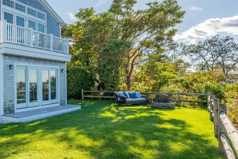 Exterior - 71 Sunset Ln, Barnstable, MA 02630 photo 7 of 15