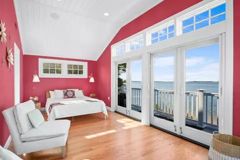 Bedroom - 71 Sunset Ln, Barnstable, MA 02630 photo 1 of 8