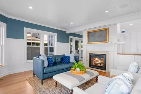 Living - 71 Sunset Ln, Barnstable, MA 02630 photo 2 of 6