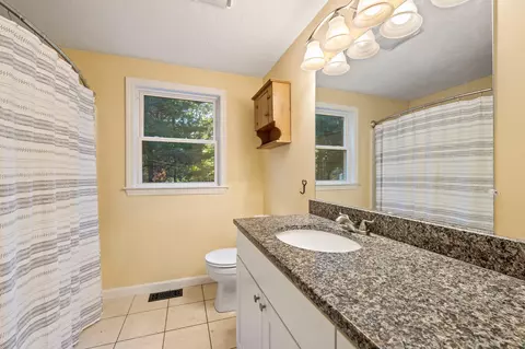24 Shipwreck Dr, Mashpee, MA 02649 photo 12