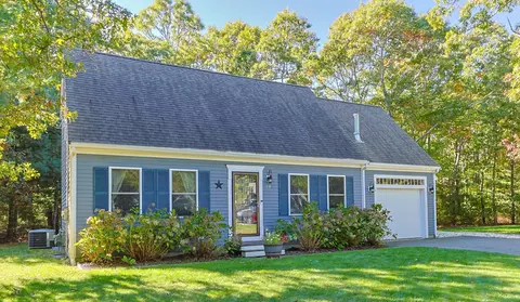 24 Shipwreck Dr, Mashpee, MA 02649 photo 1