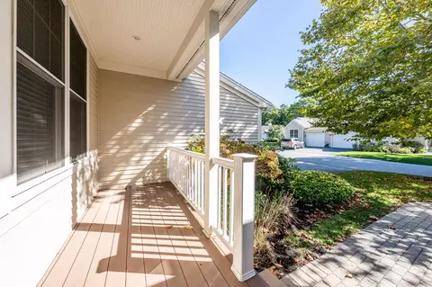 Exterior - 12 Atlantic Ct, Mashpee, MA 02649 photo 2 of 11