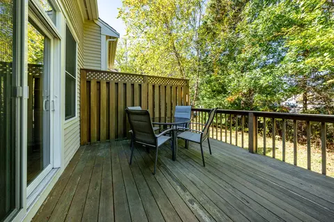 Exterior - 12 Atlantic Ct, Mashpee, MA 02649 photo 5 of 11