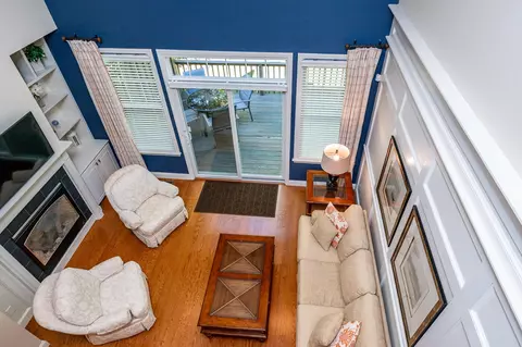 Living - 12 Atlantic Ct, Mashpee, MA 02649 photo 3 of 3