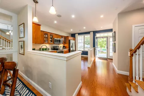 Entry Way - 12 Atlantic Ct, Mashpee, MA 02649 photo 1 of 3