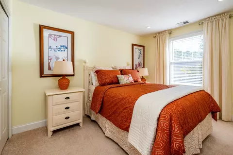 Bedroom - 12 Atlantic Ct, Mashpee, MA 02649 photo 3 of 3