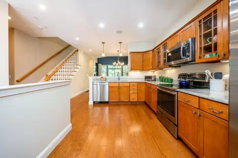 Kitchen - 12 Atlantic Ct, Mashpee, MA 02649 photo 2 of 2