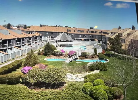 500 Ocean St #18, Hyannis, MA 02601 photo 3