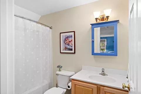 Bath - 4 Dory Ln, Eastham, MA 02642 photo 2 of 2