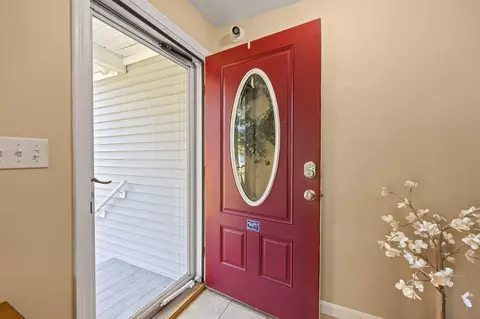 Entry Way - 4 Rock Marsh Rd # B, Wareham, MA 02571 photo 1 of 2