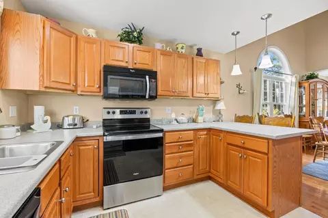 Kitchen - 4 Rock Marsh Rd # B, Wareham, MA 02571 photo 3 of 3