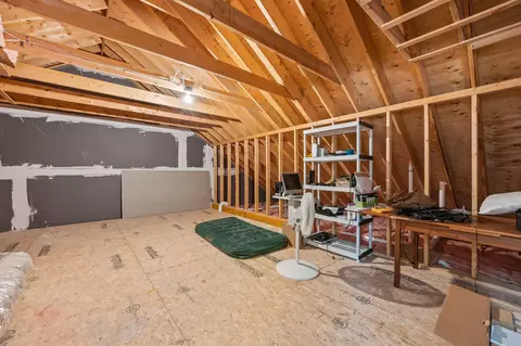 Entry Way - 4 Rock Marsh Rd # B, Wareham, MA 02571 photo 2 of 2