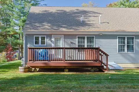 Exterior - 4 Rock Marsh Rd # B, Wareham, MA 02571 photo 7 of 9