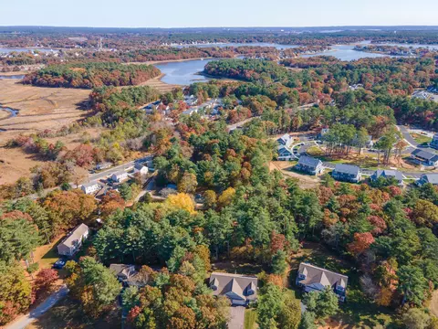 View/Area - 4 Rock Marsh Rd # B, Wareham, MA 02571 photo 1 of 6