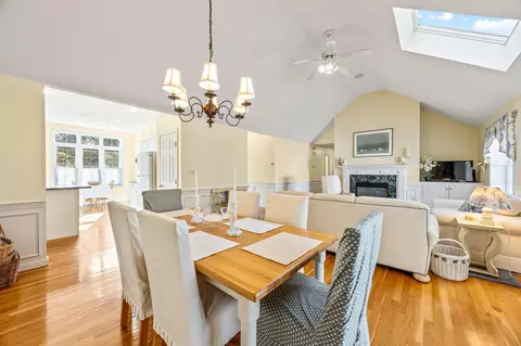 21 Snead Dr, Mashpee, MA 02649 photo 3