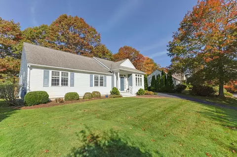 21 Snead Dr, Mashpee, MA 02649 photo 2