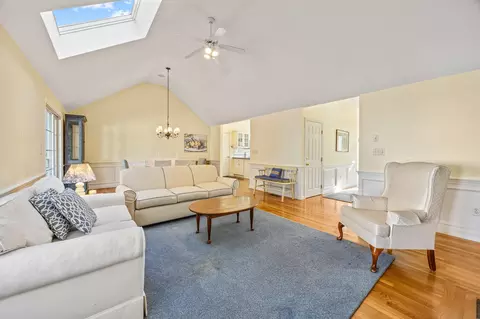 21 Snead Dr, Mashpee, MA 02649 photo 6