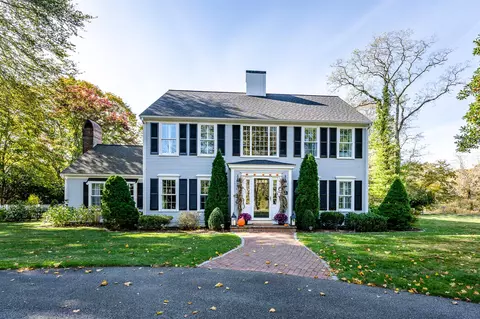 115 Main St, Cotuit, MA 02635 photo 1