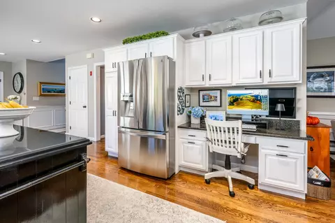 115 Main St, Cotuit, MA 02635 photo 11