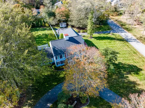115 Main St, Cotuit, MA 02635 photo 4