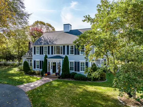 115 Main St, Cotuit, MA 02635 photo 2