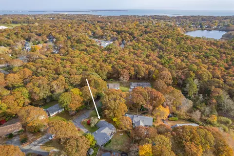 21 Silver Ln, Hyannis, MA 02601 photo 8