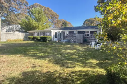 21 Silver Ln, Hyannis, MA 02601 photo 6