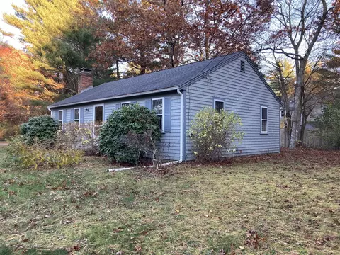 426 Nottingham Dr, Centerville, MA 02632 photo 3