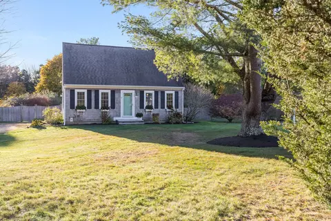 23 Kimberly Way, Cotuit, MA 02635 photo 2