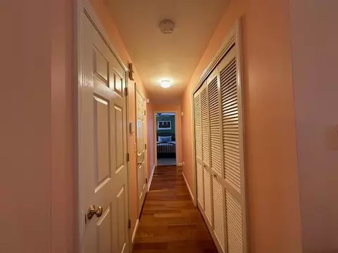 Entry Way - 12 Chippers Ln, Mashpee, MA 02649 photo 3 of 3