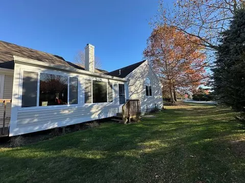Exterior - 12 Chippers Ln, Mashpee, MA 02649 photo 5 of 9