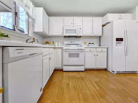 16 Mainsail Cir, Mashpee, MA 02649 photo 11