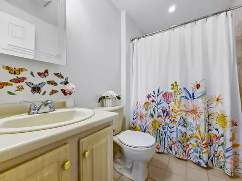 16 Mainsail Cir, Mashpee, MA 02649 photo 8