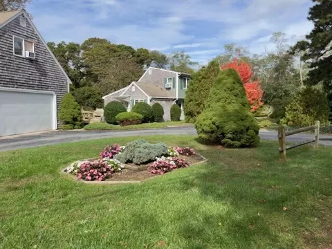 275 S Eastham St, Eastham, MA 02642 photo 2