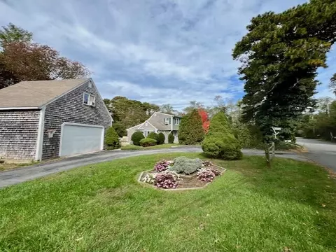 275 S Eastham St, Eastham, MA 02642 photo 4