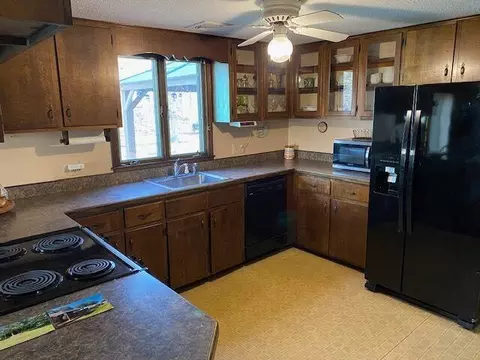 124 Monomoy Cir, Centerville, MA 02632 photo 10