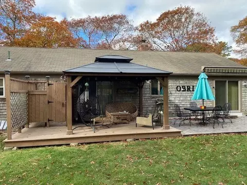 124 Monomoy Cir, Centerville, MA 02632 photo 6