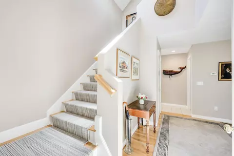 Entry Way - 18 Gold Leaf Ln, Mashpee, MA 02649 photo 3 of 10