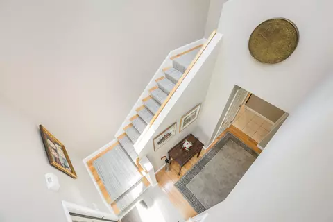 Entry Way - 18 Gold Leaf Ln, Mashpee, MA 02649 photo 8 of 10