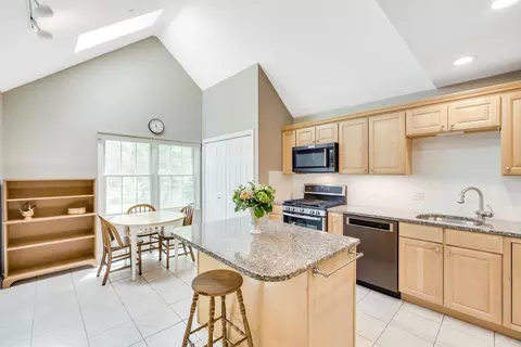 Kitchen - 18 Gold Leaf Ln, Mashpee, MA 02649 photo 1 of 5