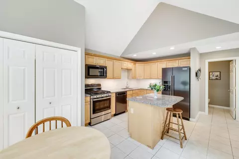 Kitchen - 18 Gold Leaf Ln, Mashpee, MA 02649 photo 2 of 5