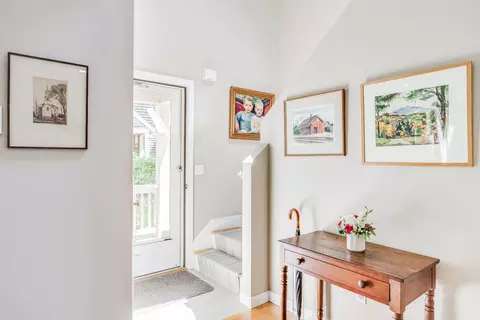 Entry Way - 18 Gold Leaf Ln, Mashpee, MA 02649 photo 2 of 10