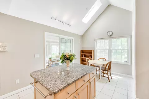 Kitchen - 18 Gold Leaf Ln, Mashpee, MA 02649 photo 5 of 5