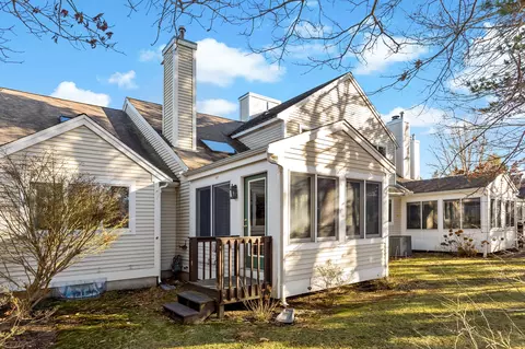 19 Executive Dr, Mashpee, MA 02649 photo 2