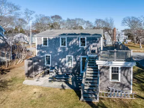 9 Starboard Ln, Mashpee, MA 02649 photo 5