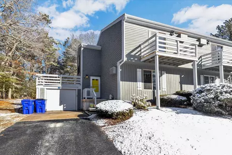24 Heritage Dr, Bourne, MA 02532 photo 1