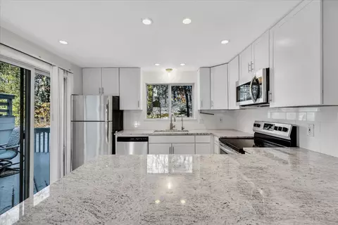 24 Heritage Dr, Bourne, MA 02532 photo 12