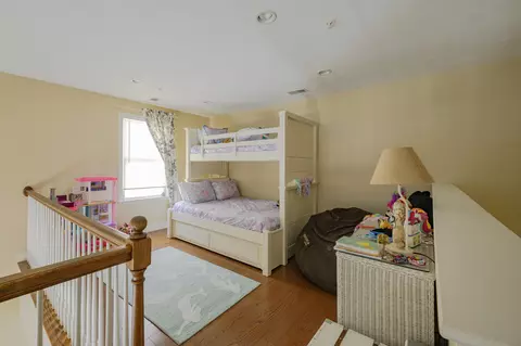 Bedroom - 110 Grey Hawk Dr, Mashpee, MA 02649 photo 4 of 6