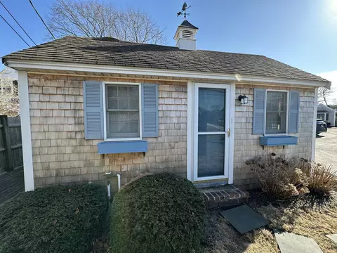 77 Bank St #A-1, Harwich Port, MA 02646